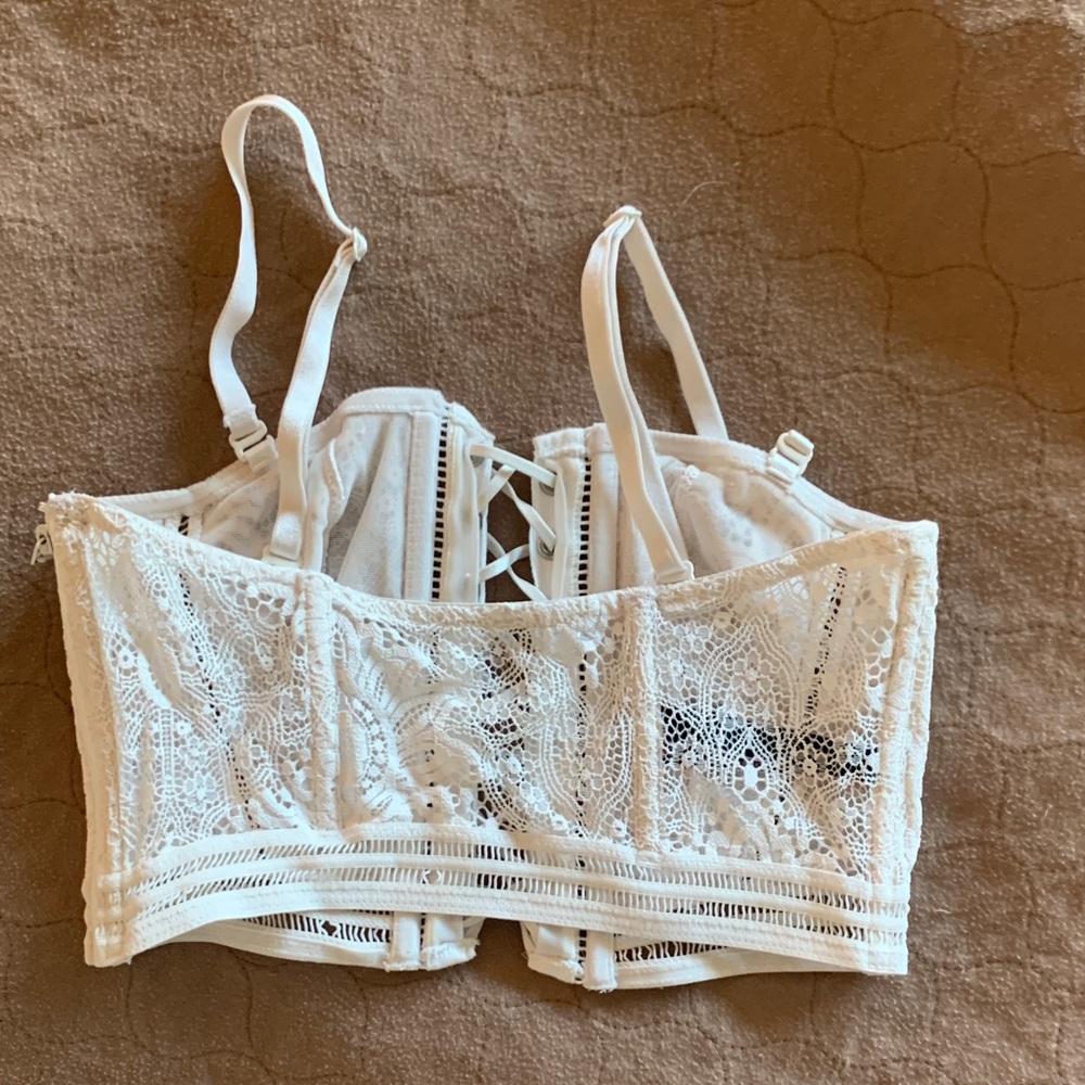 Victoria's Secret Lace-Up White Crop Top - Picture 3 of 5
